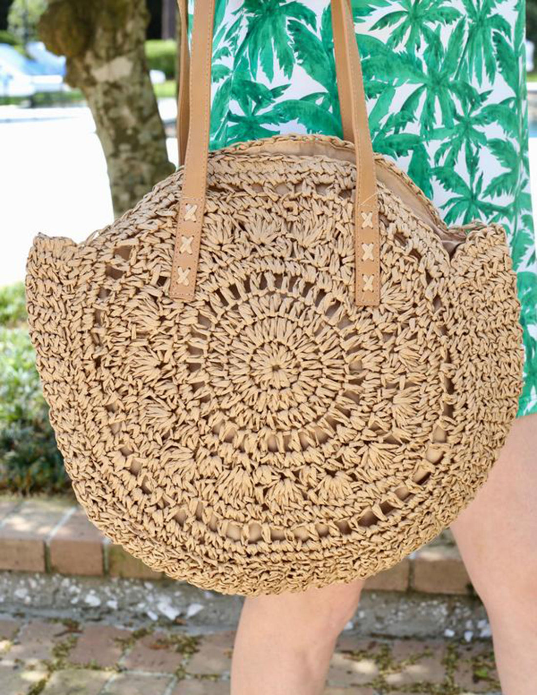 Round Straw Tote Bag